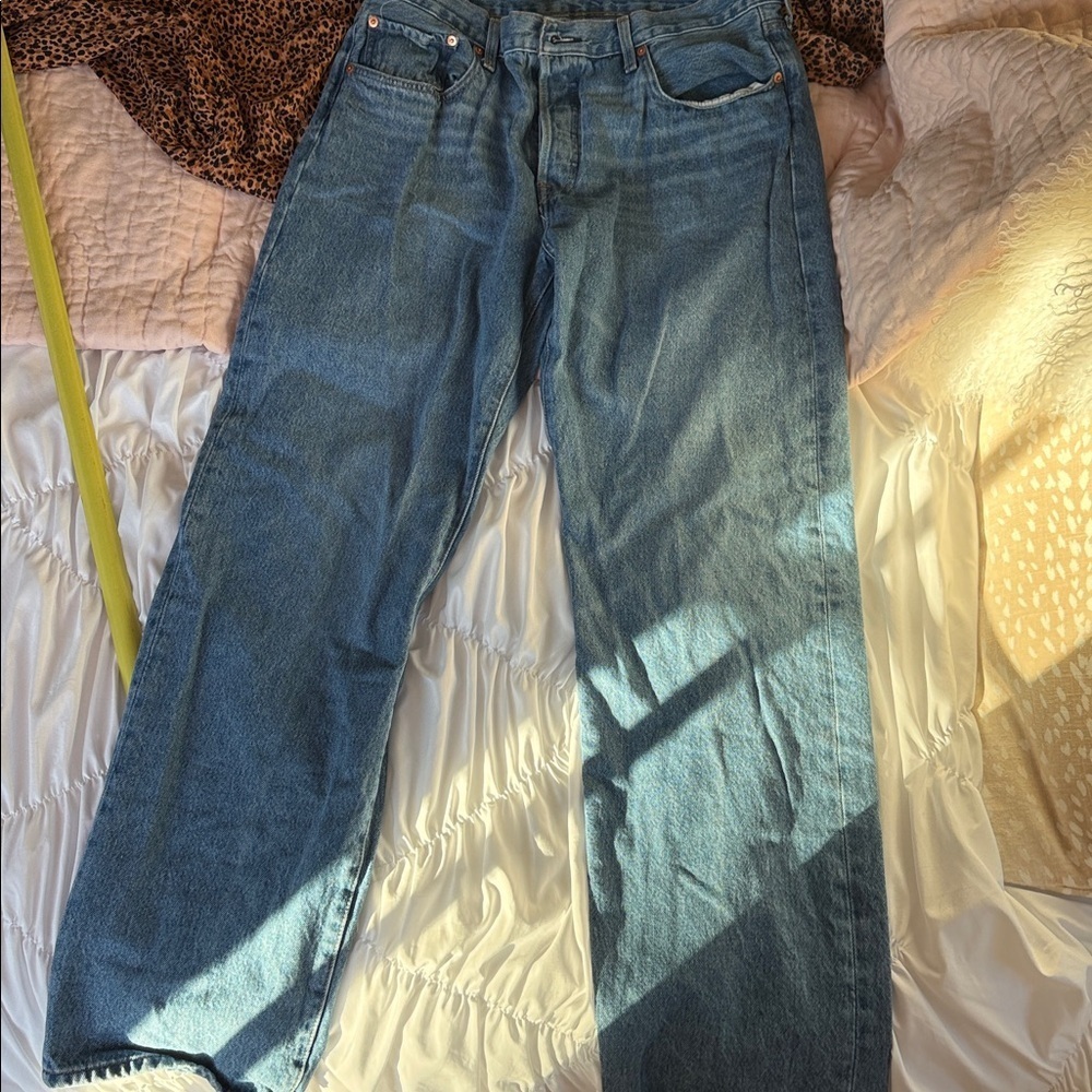 Levi's 501 Button Fly Classic Straight Leg Blue Jeans 31/32 - Picture 1 of 9
